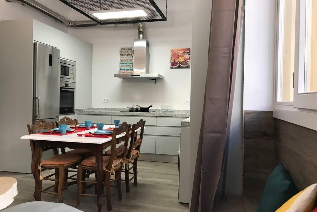 Precioso Piso En Paseo De La Bomba Free Parking Apartment Granada Luaran gambar