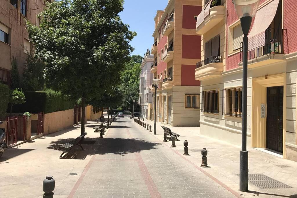 Precioso Piso En Paseo De La Bomba Free Parking Apartment Granada Luaran gambar