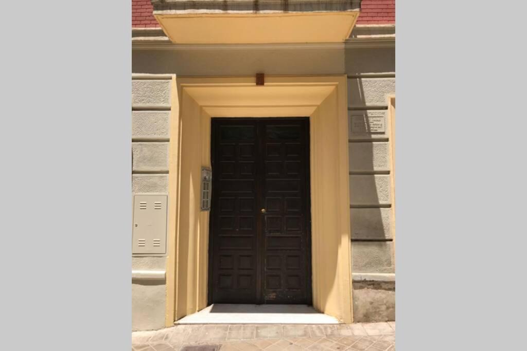 Precioso Piso En Paseo De La Bomba Free Parking Apartment Granada Luaran gambar