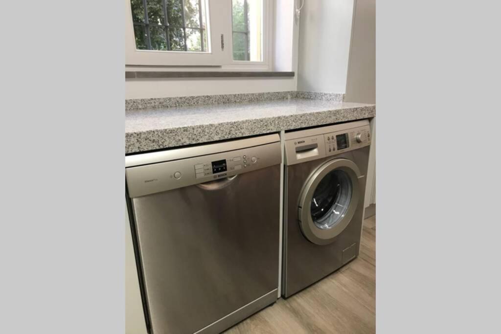 Precioso Piso En Paseo De La Bomba Free Parking Apartment Granada Luaran gambar